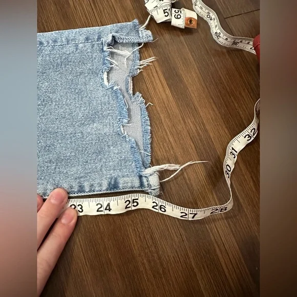 MOTHER The Insider Crop Step Chew Denim Jeans Drinking By The Pool Blue Size 24 - Picture 8 of 10